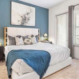 bedroom with spacious areas